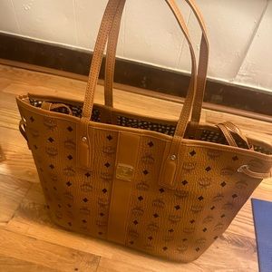 MCM Reversible Liz Purse